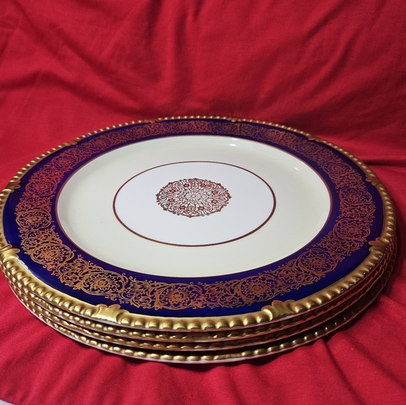 4 pcs PARAGON Her Majesty Queen Elizabeth 10.5" Mand in England - Picture 1 of 6